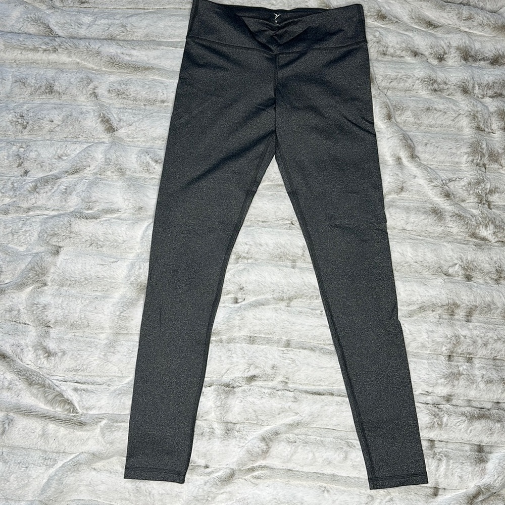 NWOT Old Navy workout leggings size Medium